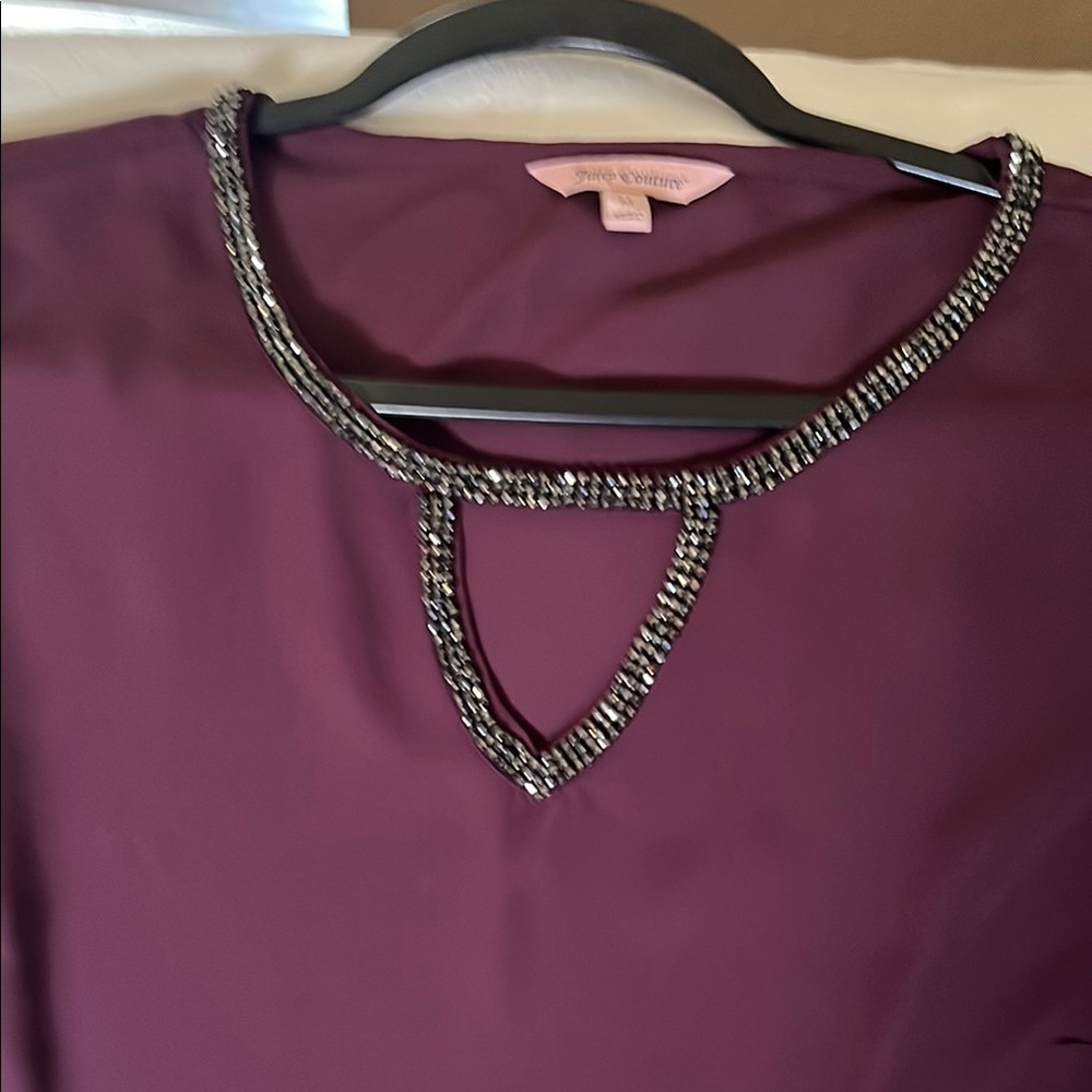 Juicy Couture Asymmetrical Red Blouse with Cut Out - Picture 4 of 7
